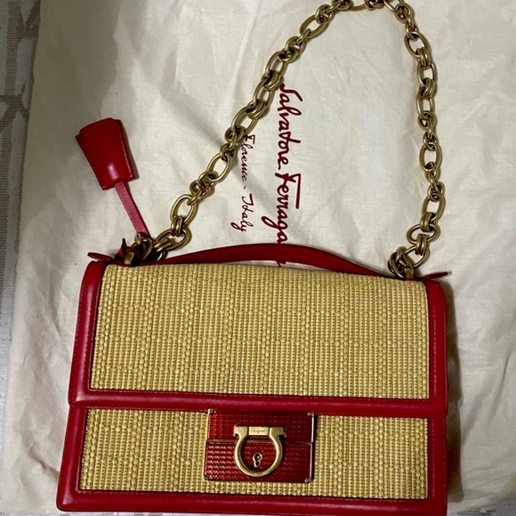 SALVATORE FERRAGAMO - Picture 2 of 16